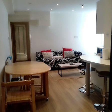 Апартаменти Lovely 1 Bed In Earls Court Лондон Екстер'єр фото
