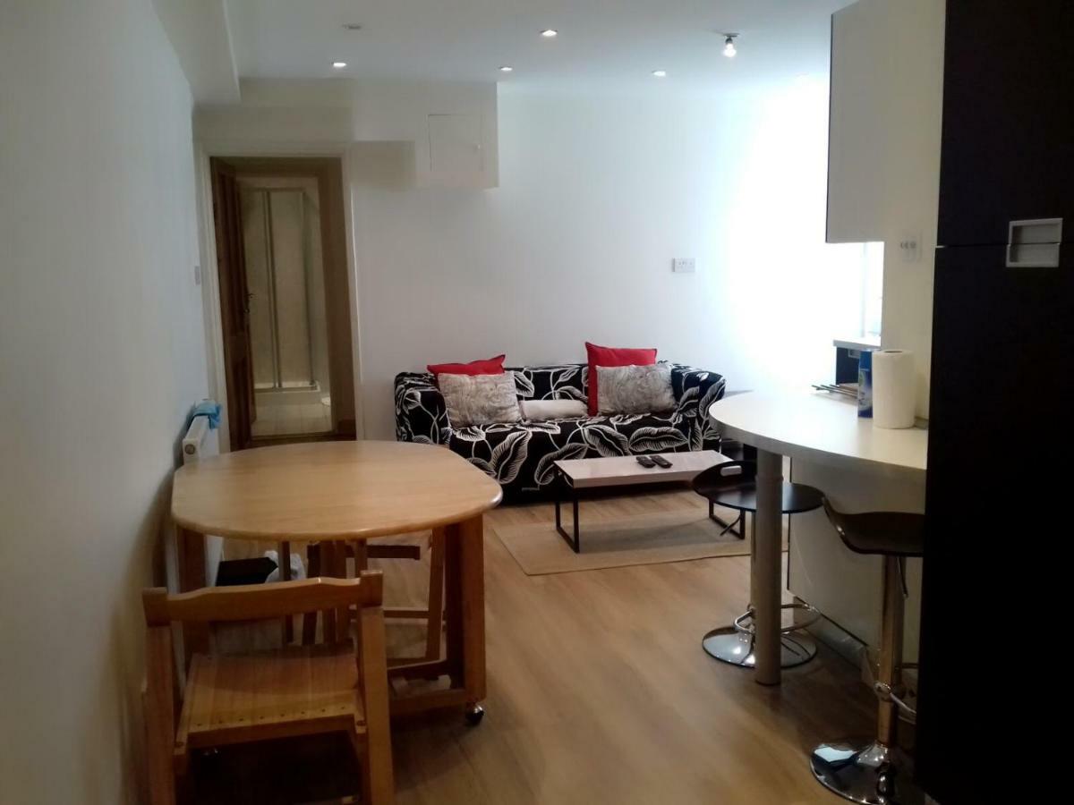 Апартаменти Lovely 1 Bed In Earls Court Лондон Екстер'єр фото